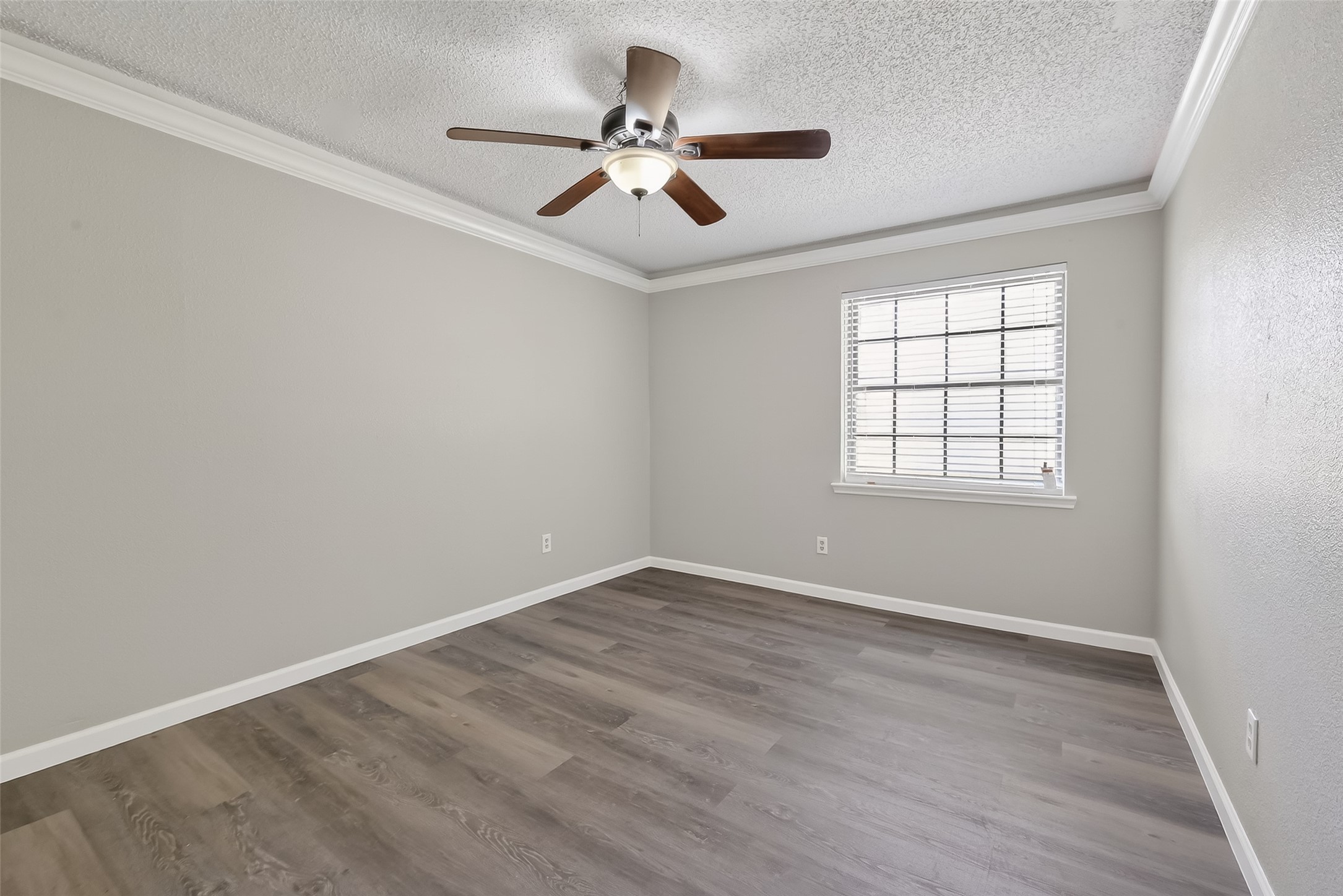 4002 Cedar Ridge Court Houston, TX 77082 - Photo 32 of 43