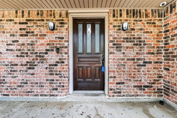 $2,400 | 4002 Cedar Ridge Court, Houston, TX 77082