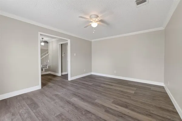 $2,400 | 4002 Cedar Ridge Court, Houston, TX 77082