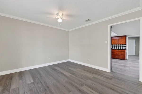 $2,400 | 4002 Cedar Ridge Court, Houston, TX 77082