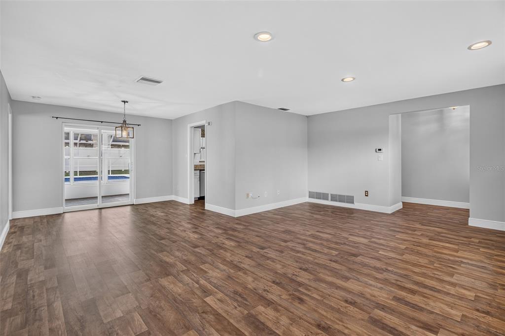 700 Ruskin Road Clearwater, FL 33765 - Photo 9 of 47