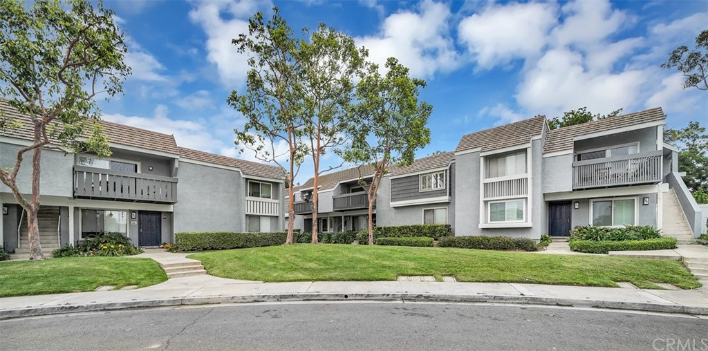 36 Fallbrook, Unit 4 Irvine, CA 92604 - Photo 1 of 1 Gallery Image 1