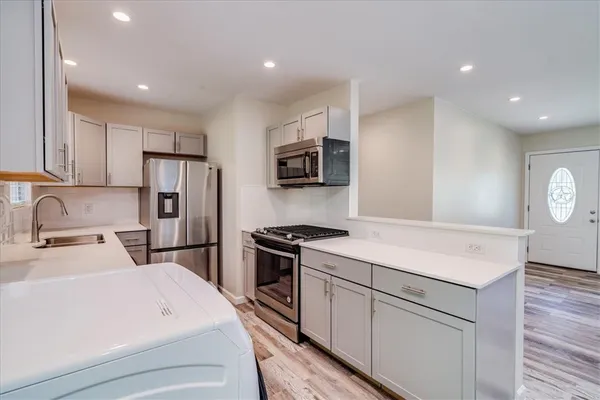 $2,095 | 1800 Forestglade Drive, Austin, TX 78745