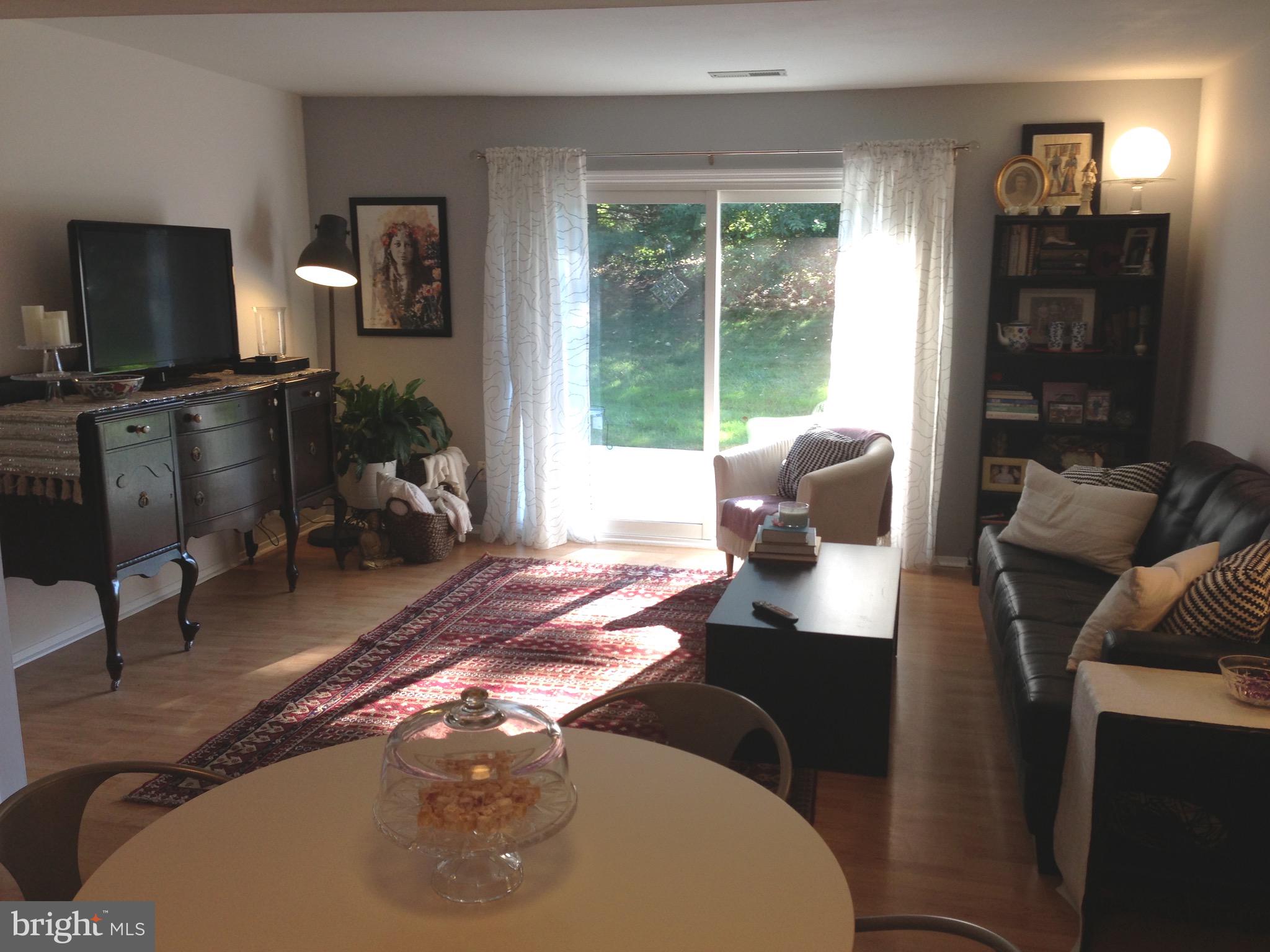 11 Marlyn Road Newark, DE 19713 - Photo 10 of 34 Living Rm