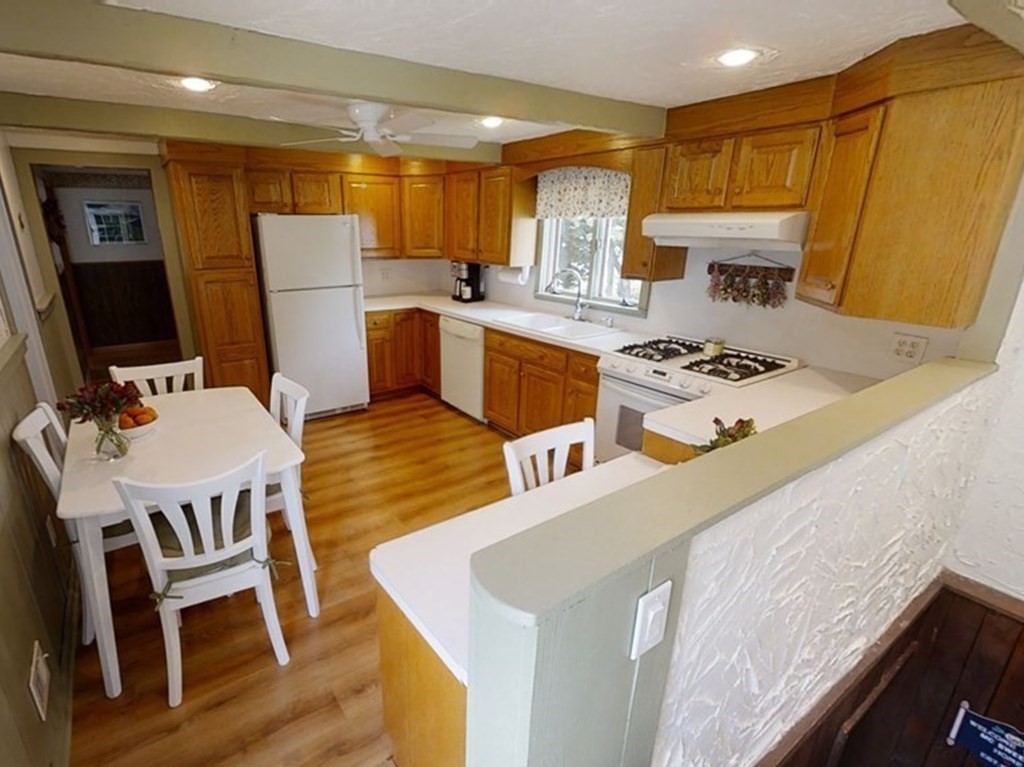 690 Trull Road Tewksbury, MA 01876 - Photo 9 of 31 Gallery Image 9