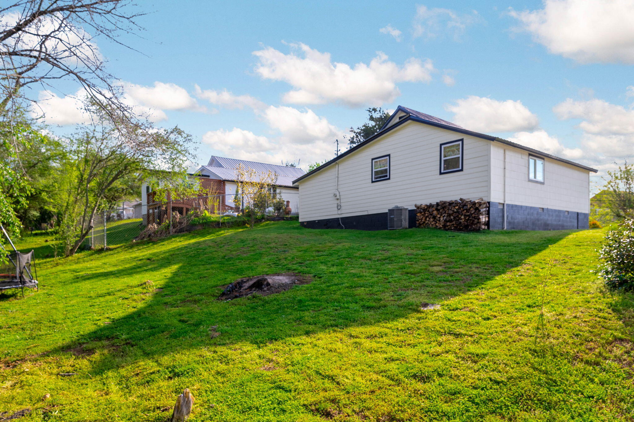 197 Main Street Copperhill, TN 37317 - Photo 5 of 20 20-web-or-mls-DSC_6278