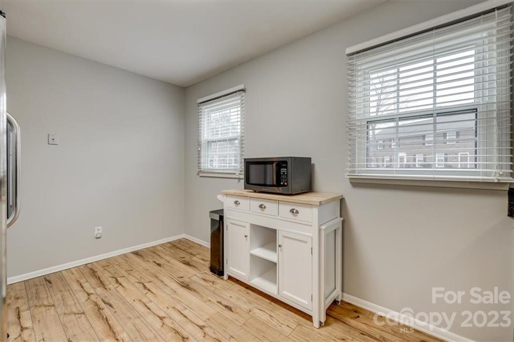 8336 Knights Bridge Road Charlotte, NC 28210 - Photo 11 of 39 Gallery Image 11