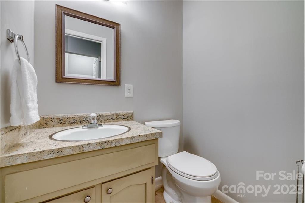 8336 Knights Bridge Road Charlotte, NC 28210 - Photo 12 of 39 Gallery Image 12