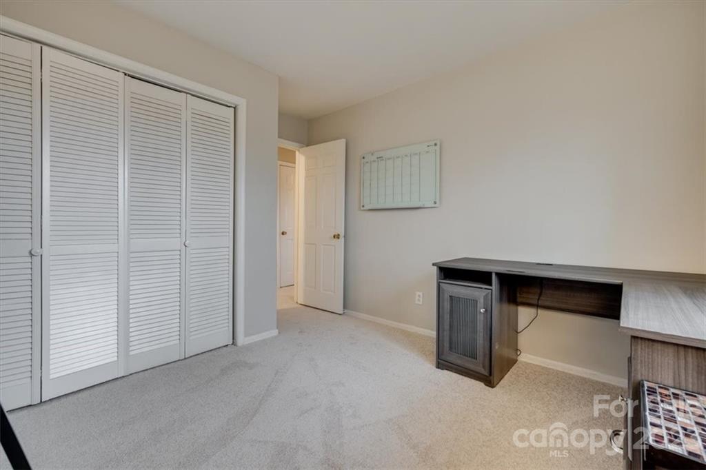 8336 Knights Bridge Road Charlotte, NC 28210 - Photo 15 of 39 Gallery Image 15