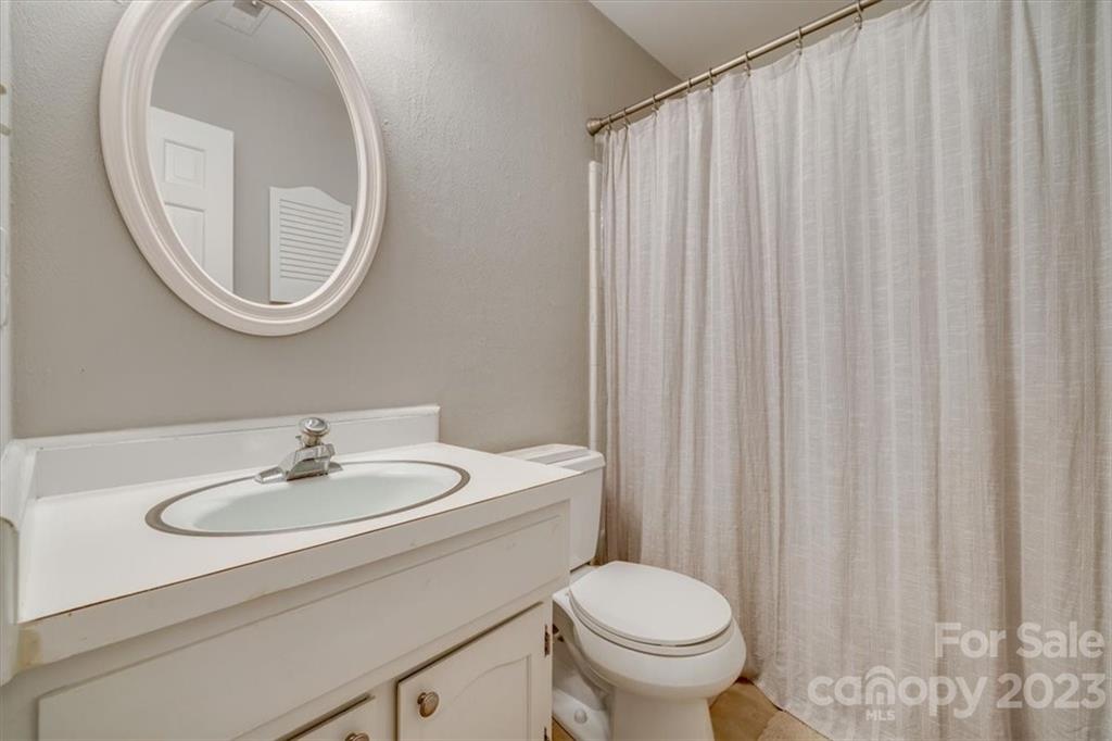 8336 Knights Bridge Road Charlotte, NC 28210 - Photo 17 of 39 Gallery Image 17
