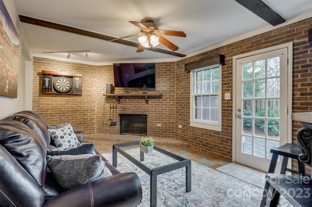 8336 Knights Bridge Road Charlotte, NC 28210 - Photo 23 of 39 Gallery Image 23