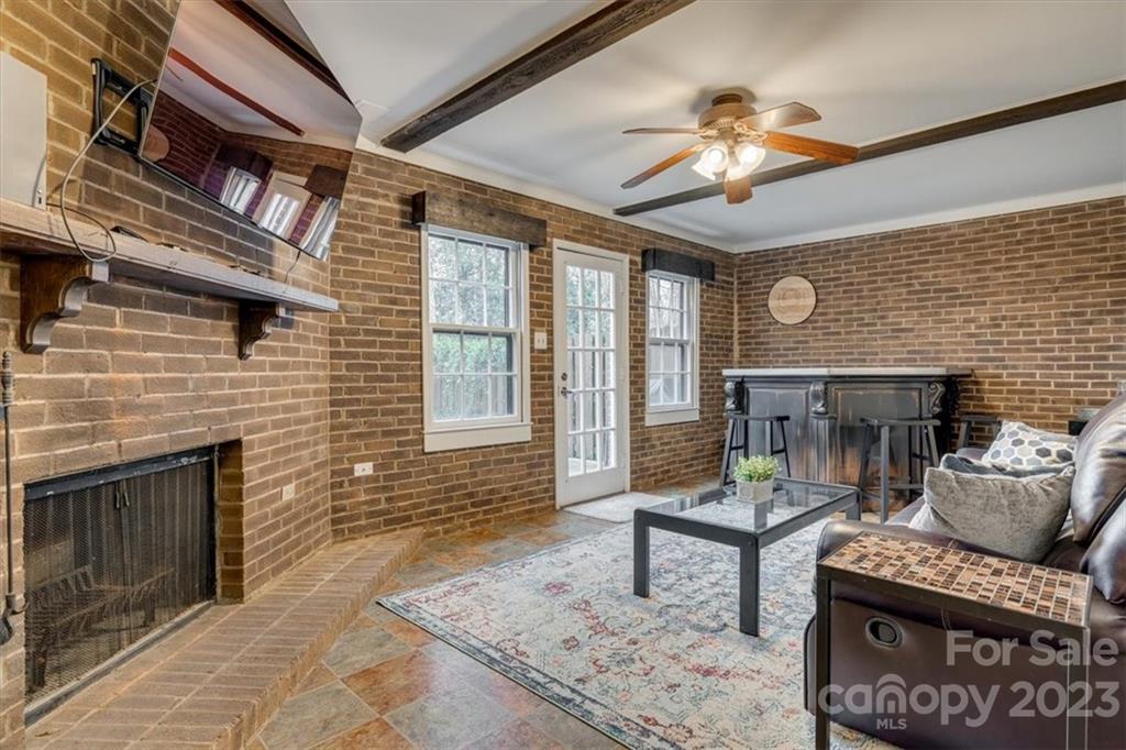 8336 Knights Bridge Road Charlotte, NC 28210 - Photo 25 of 39 Gallery Image 25