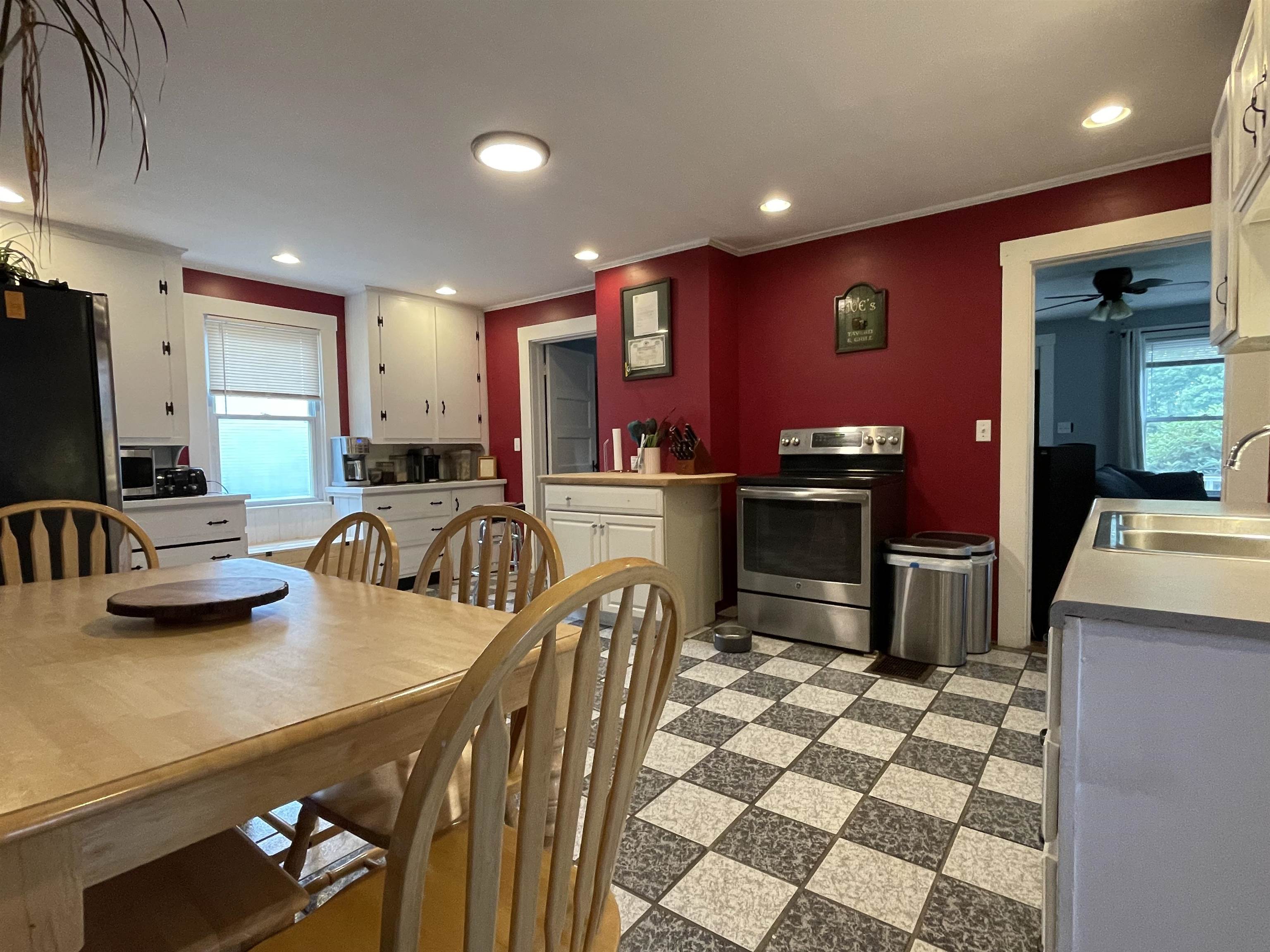31 Williams Street Proctor, VT 05765 - Photo 12 of 27