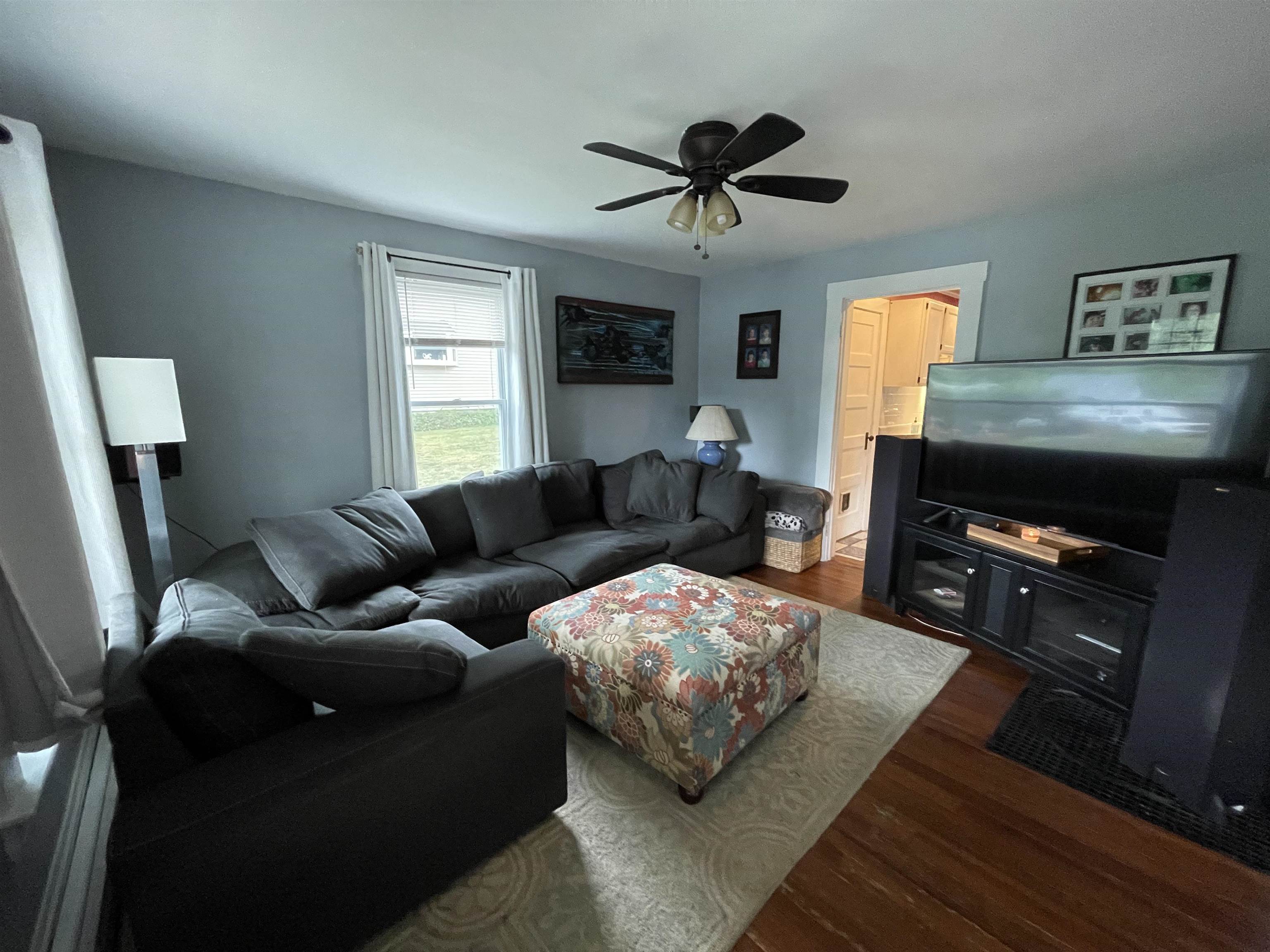31 Williams Street Proctor, VT 05765 - Photo 2 of 27