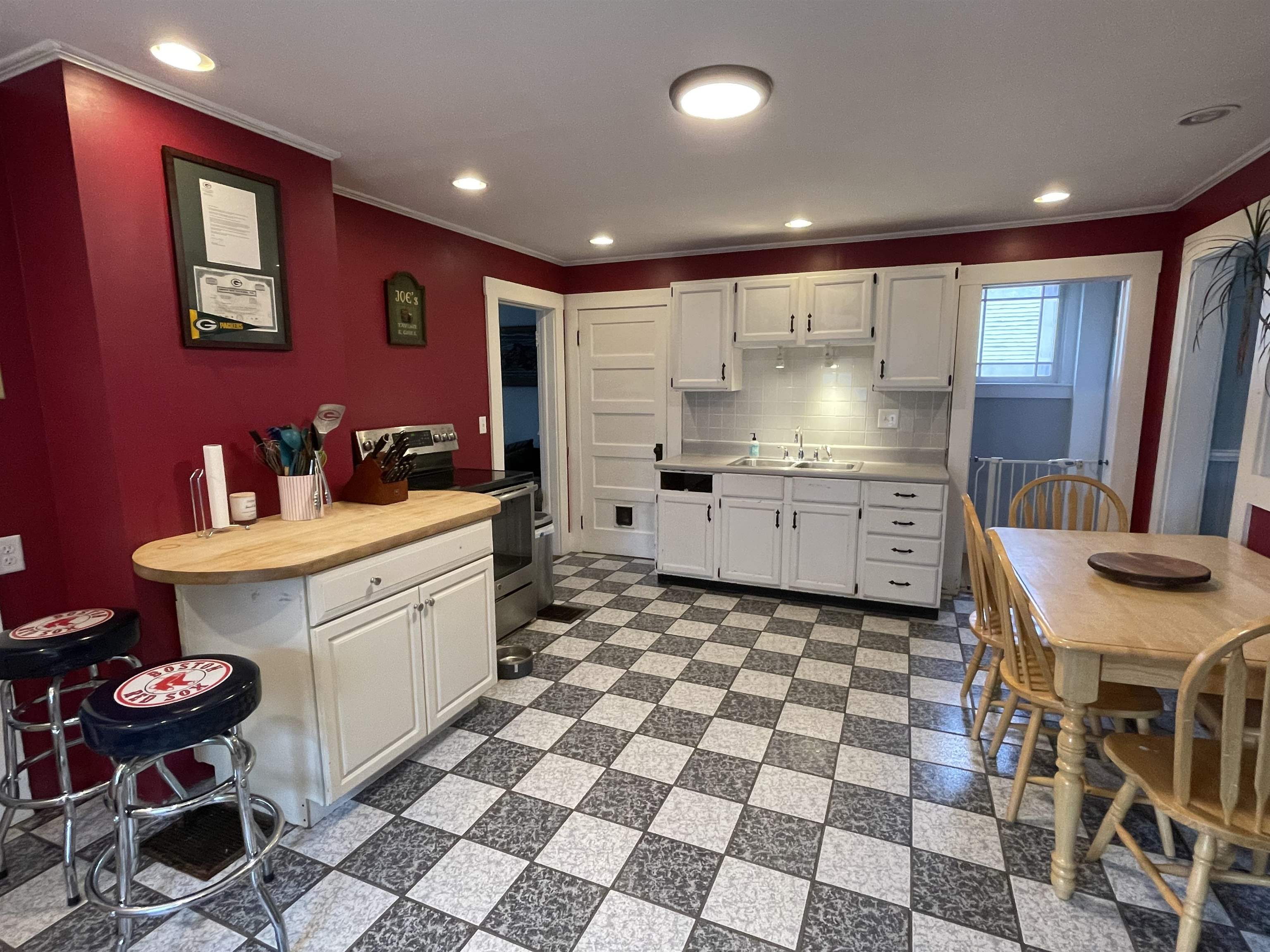 31 Williams Street Proctor, VT 05765 - Photo 10 of 27