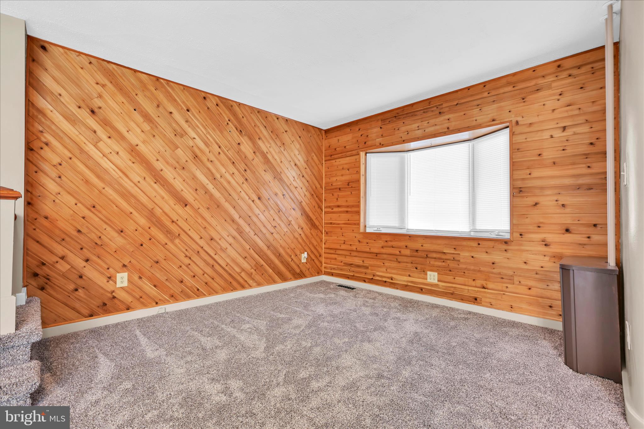 319 West Ridge Street Lansford, PA 18232 - Photo 9 of 30 Dining Area