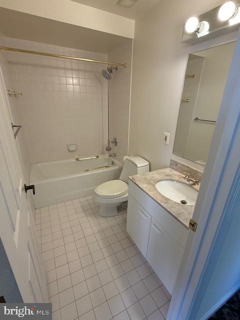 3801 Canterbury Road, Unit 710 Baltimore, MD 21218 - Photo 16 of 46