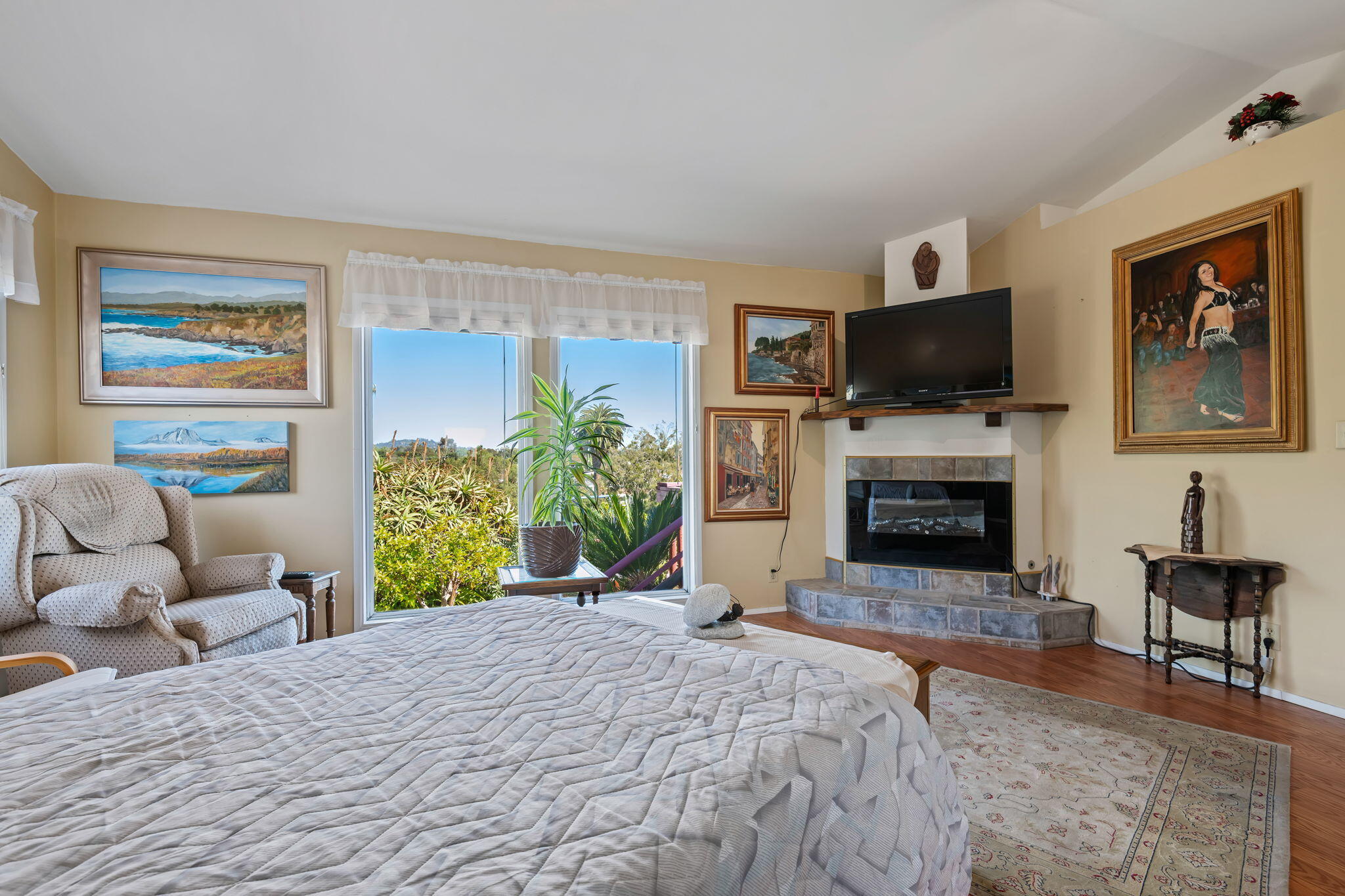 333 Old Mill Road, Unit 215 Santa Barbara, CA 93110 - Photo 14 of 18 22-Primary Bedroom