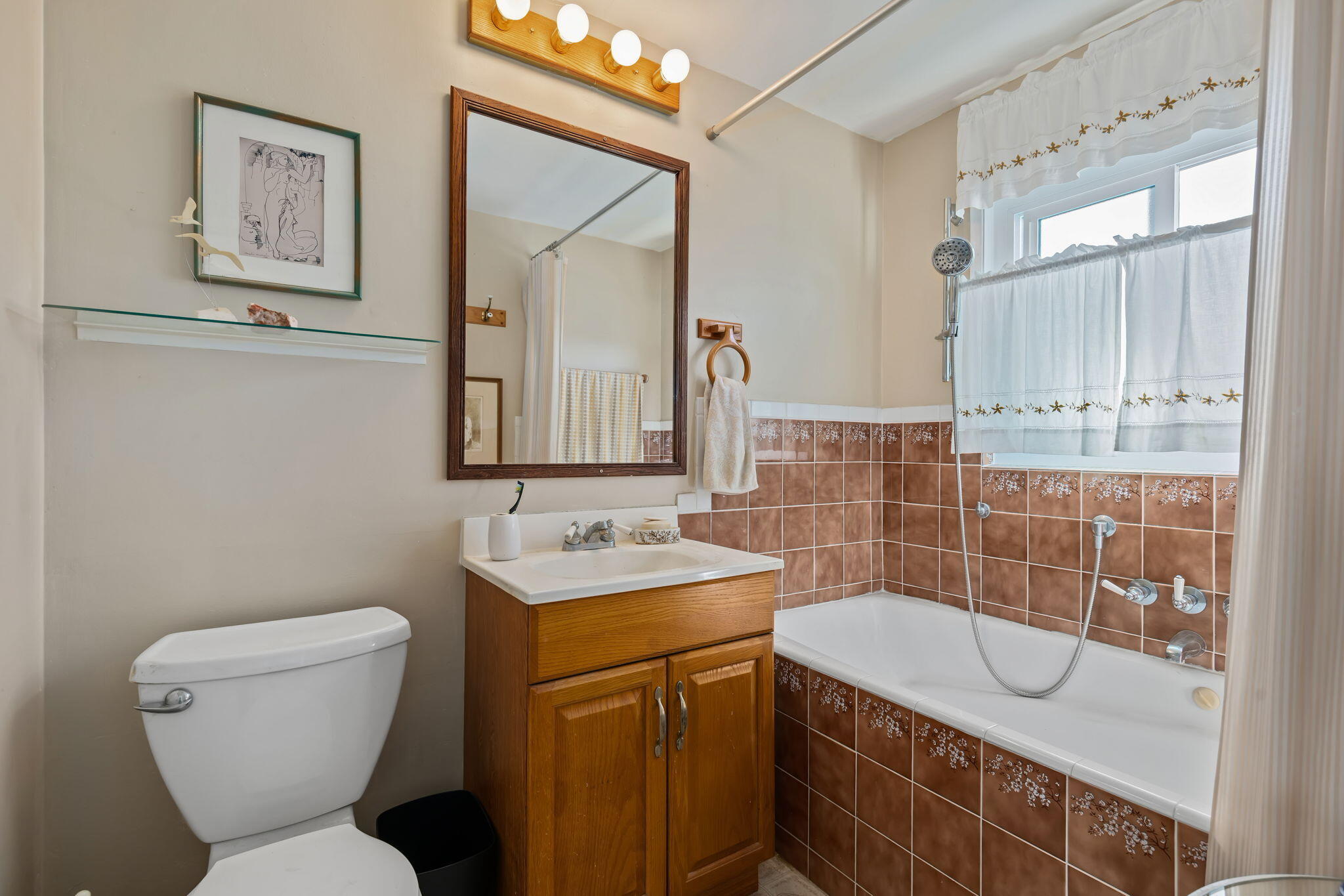 333 Old Mill Road, Unit 215 Santa Barbara, CA 93110 - Photo 15 of 18 23-Primary Bathroom