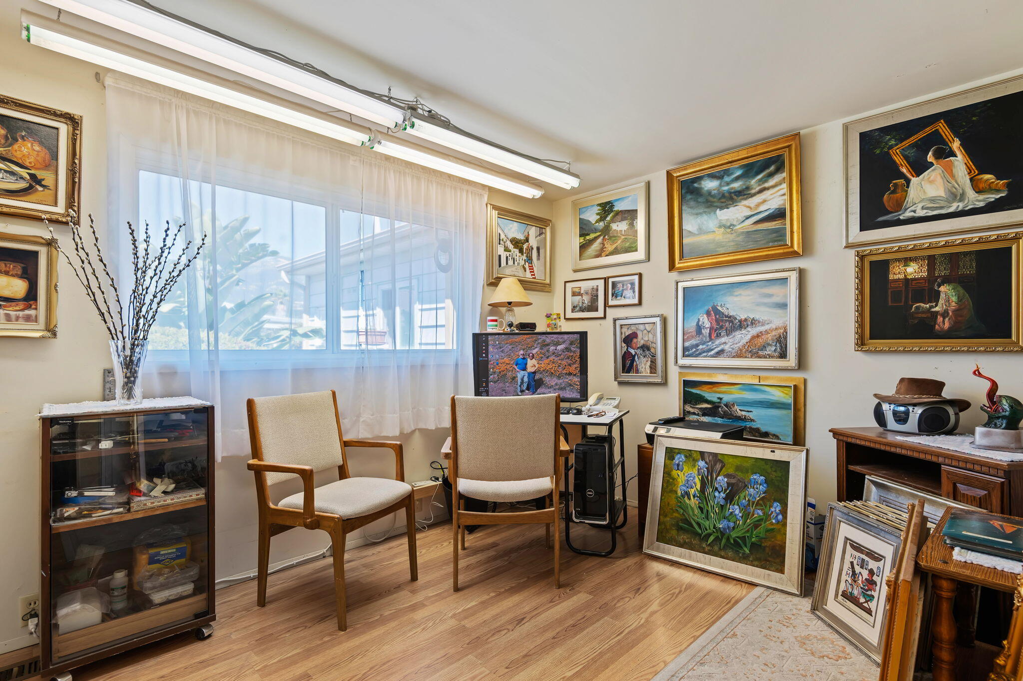 333 Old Mill Road, Unit 215 Santa Barbara, CA 93110 - Photo 17 of 18 26-Bedroom 3