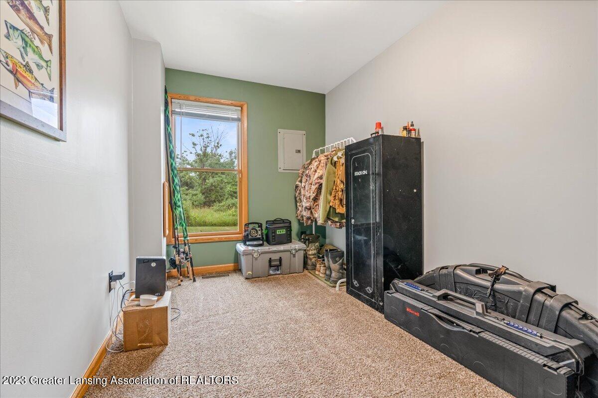 6776 Howe Road Bath, MI 48808 - Photo 31 of 48 33-Media Jett-32