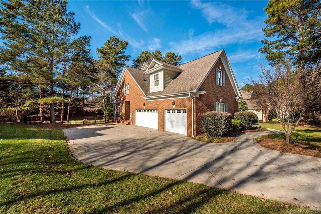 4223 Crepe Ridge Drive Denver, NC 28037 - Photo 4 of 40 Gallery Image 4