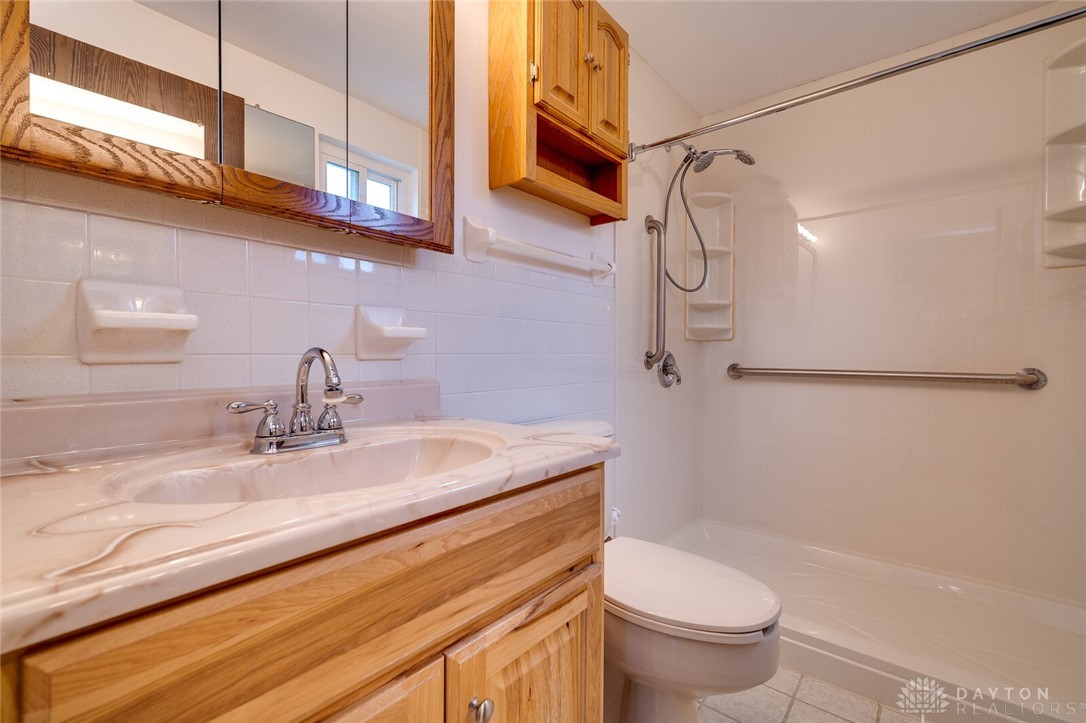 5867 Charlesgate Road Huber Heights, OH 45424 - Photo 20 of 33