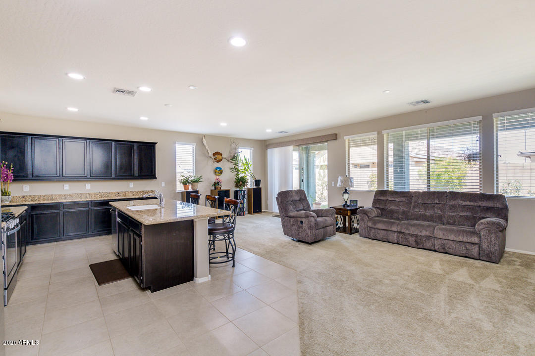 22500 East Via Del Rancho Queen Creek, AZ 85142 - Photo 16 of 33 15-Via del Rancho