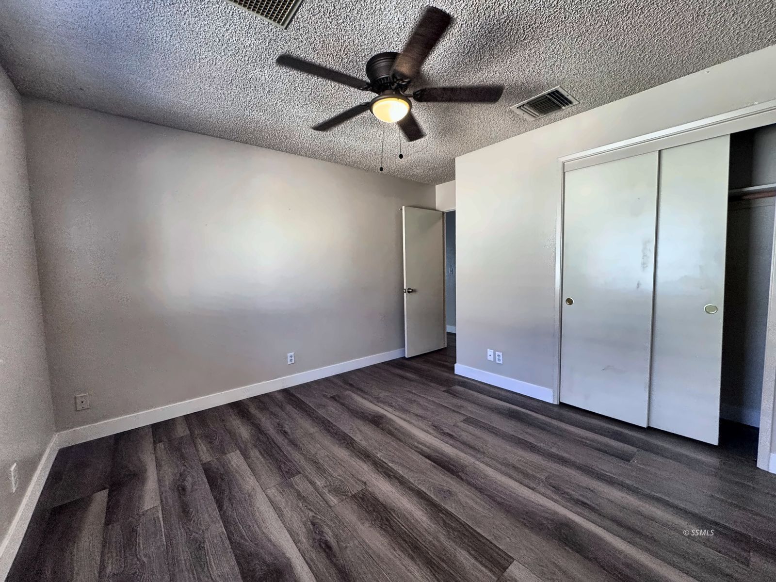 625 South Lakeview Court Ridgecrest, CA 93555 - Photo 15 of 21 Gallery Image 15