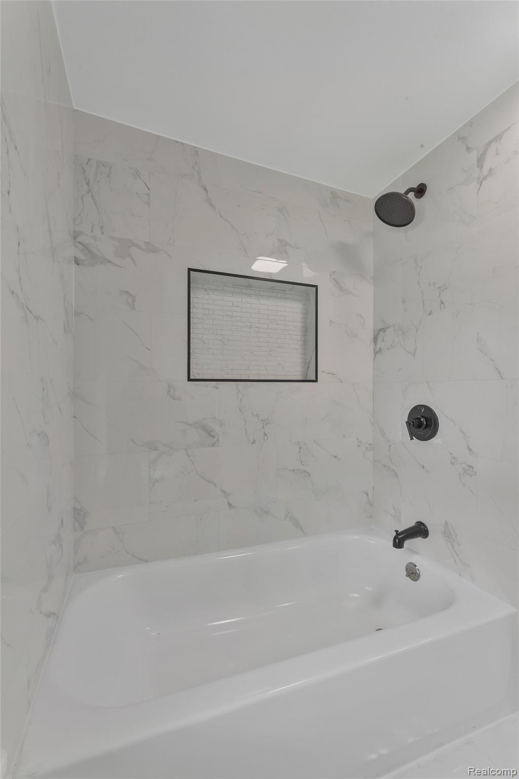 20543 Gudith Road Trenton, MI 48183 - Photo 50 of 71 bathroom2 - second floor