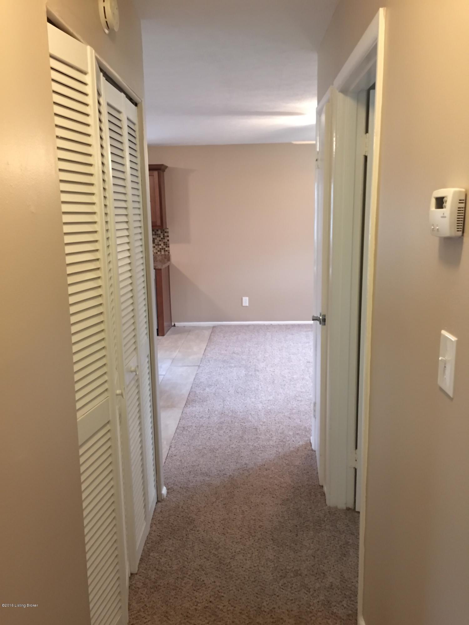 6804 Barfield Road Louisville, KY 40258 - Photo 25 of 32 IMG_2644