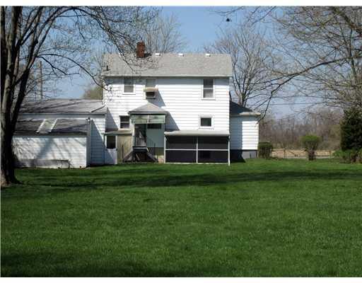 2224 South Burnett Road Springfield, OH 45505 - Photo 2 of 13