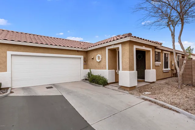 $2,250 | 3854 East Flower Street, Gilbert, AZ 85298