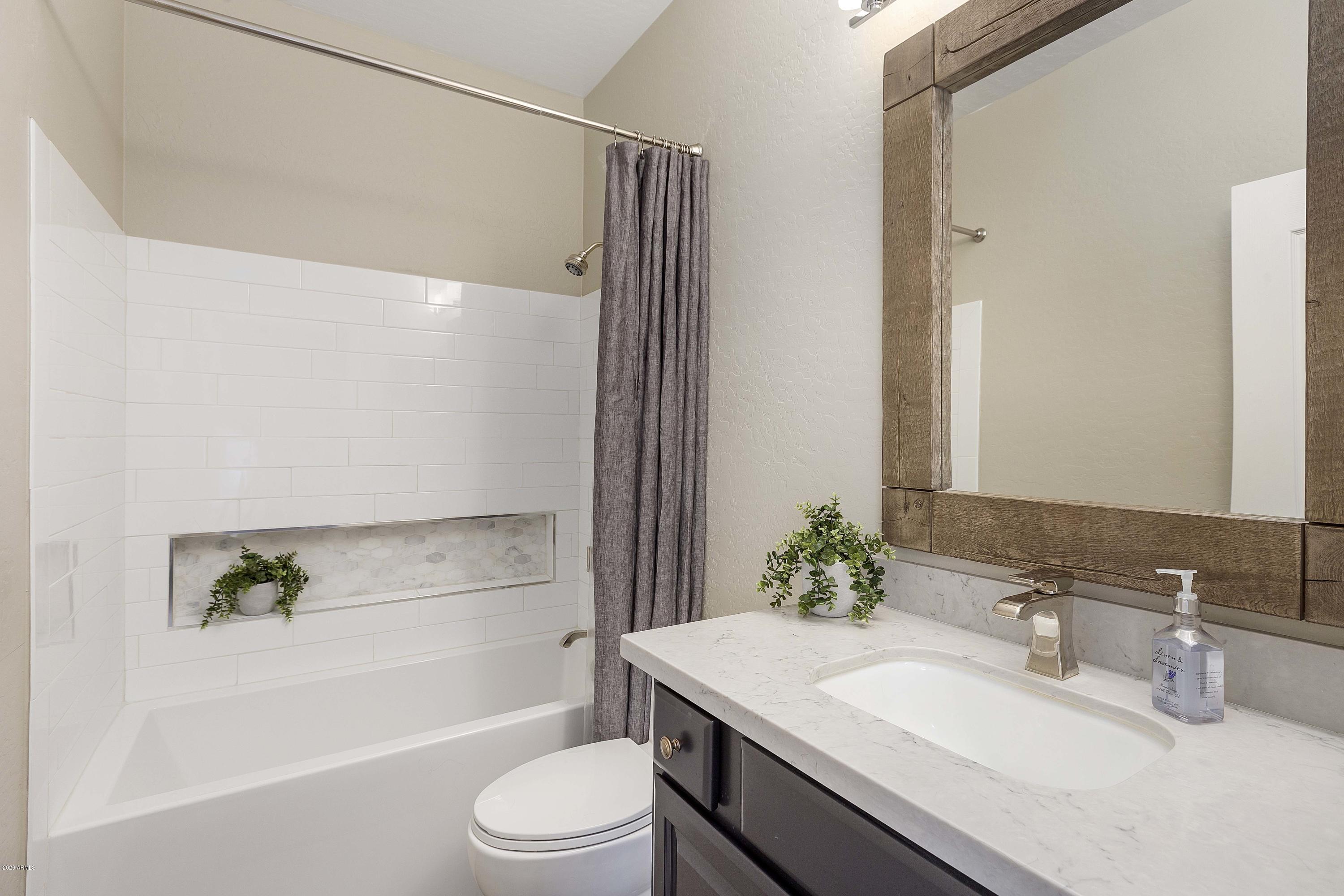 3854 East Flower Street Gilbert, AZ 85298 - Photo 11 of 20 Master Bathroom