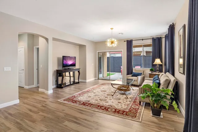 $2,250 | 3854 East Flower Street, Gilbert, AZ 85298