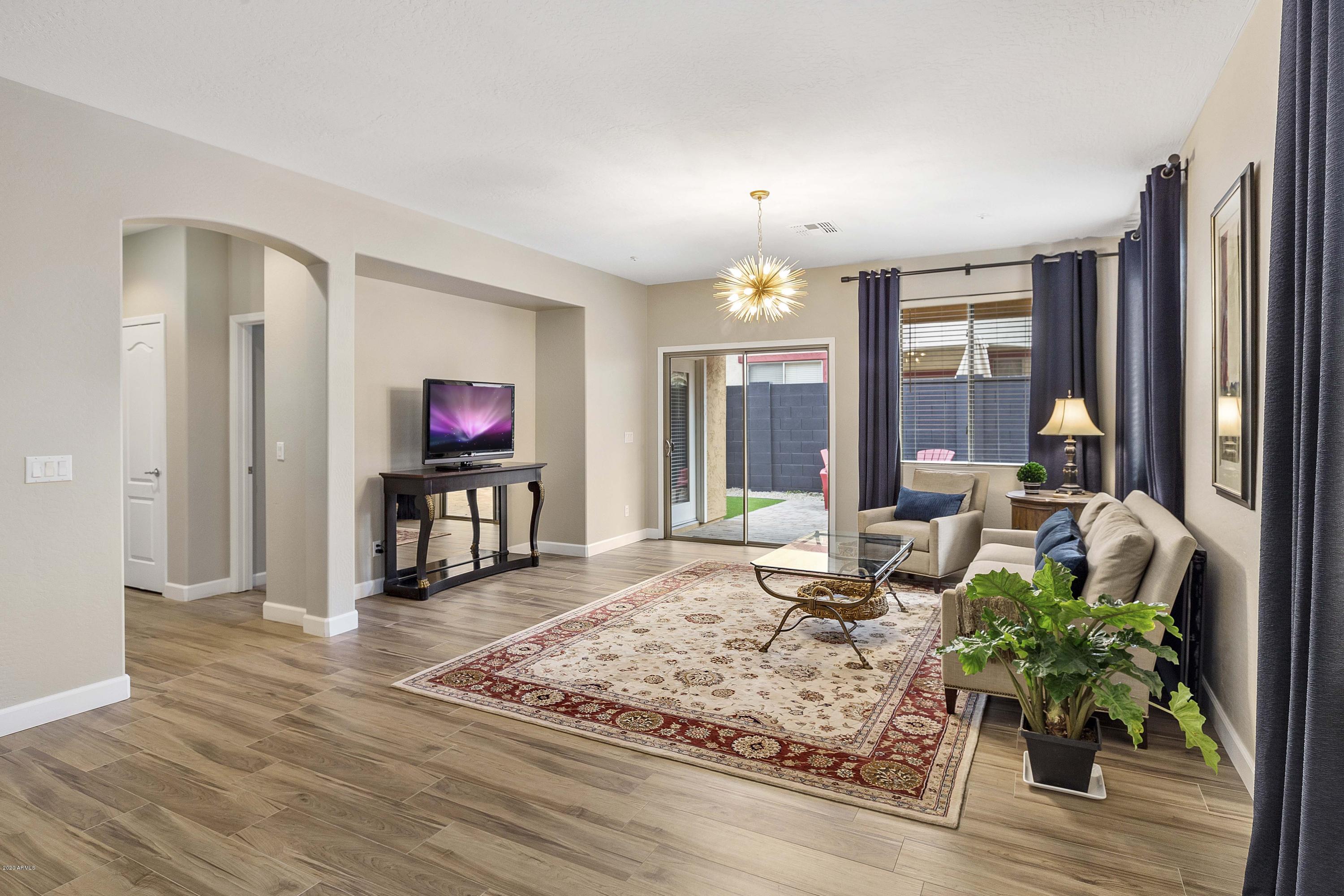 3854 East Flower Street Gilbert, AZ 85298 - Photo 2 of 20 Great Room