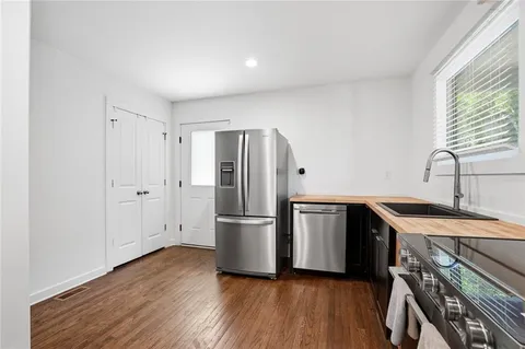 $489,000 | 439 Oak Drive, Pine Lake, GA 30072