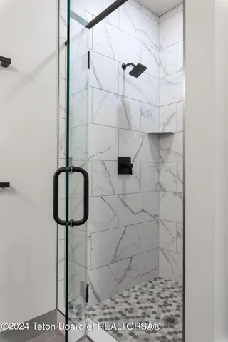 $2,250,000 | 47 Village Lane, Alpine, WY 83128