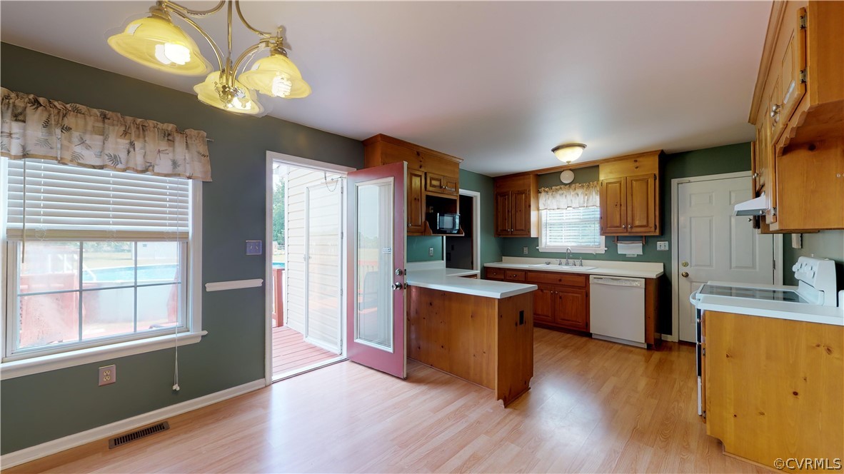 5288 West Quaker Road Disputanta, VA 23875 - Photo 8 of 36 Gallery Image 8