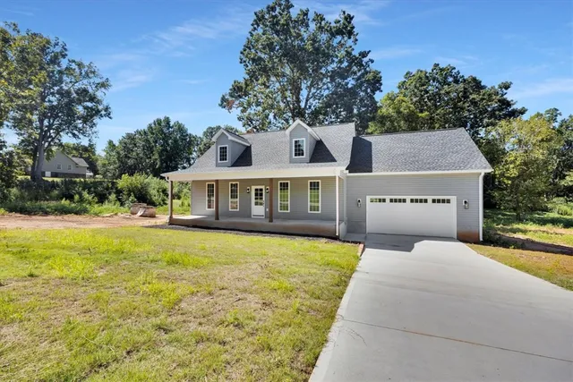 $384,900 | 127 Boxwood Lane, Anderson, SC 29621