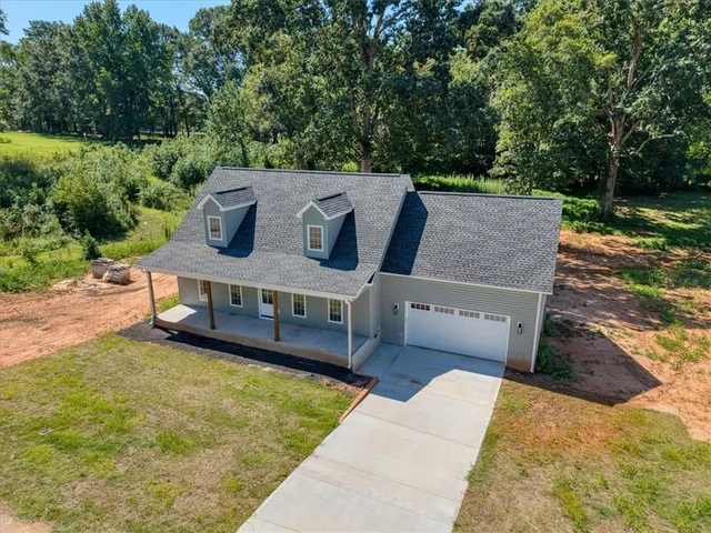 $384,900 | 127 Boxwood Lane, Anderson, SC 29621