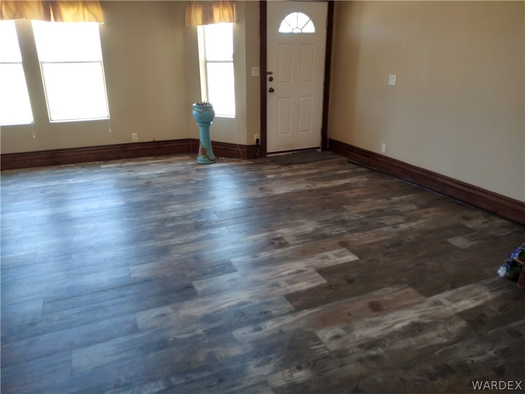1337 Dugas Road Golden Valley, AZ 86413 - Photo 13 of 33