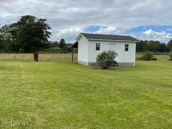 $1,400 | 2064 Fountaintown Road, Chinquapin, NC 28521