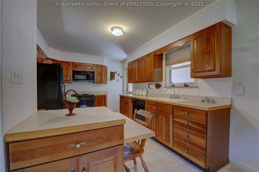 4156 Lower Falls Road St. Albans, WV 25177 - Photo 11 of 28 Gallery Image 11