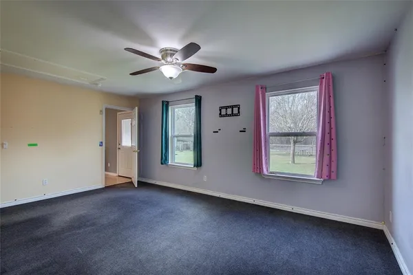 $285,000 | 19408 County Road 4072, Kemp, TX 75143