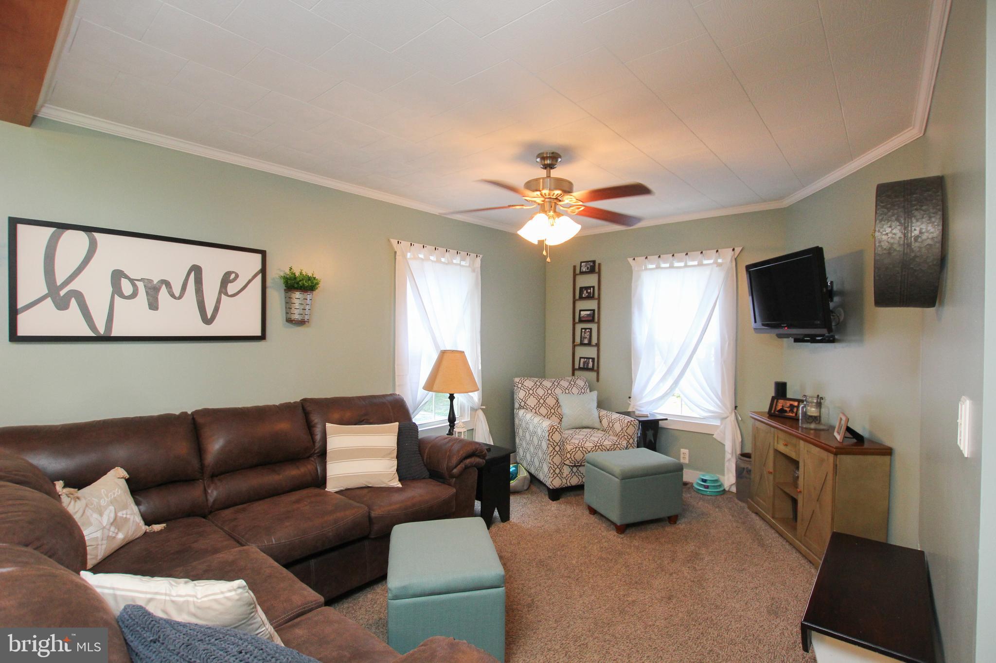 1305 Stone Boundary Road Cambridge, MD 21613 - Photo 7 of 42 Living Room