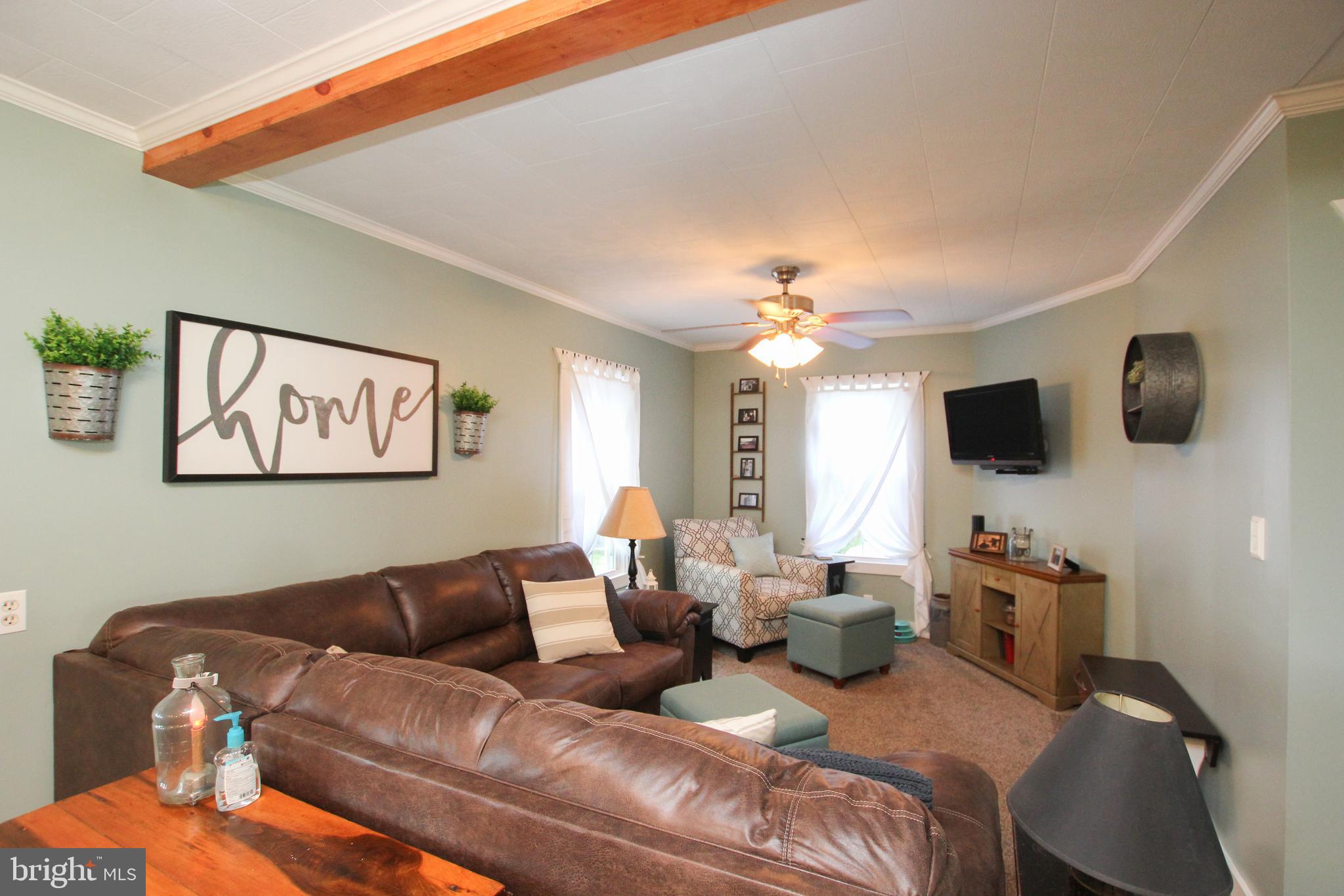 1305 Stone Boundary Road Cambridge, MD 21613 - Photo 8 of 42 Living Room