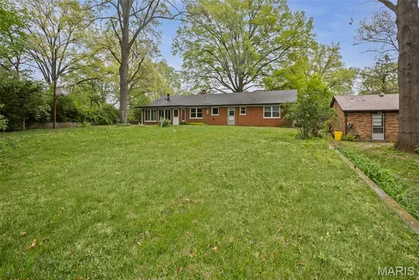 $205,000 | 9 Beth Ann Drive, Belleville, IL 62221