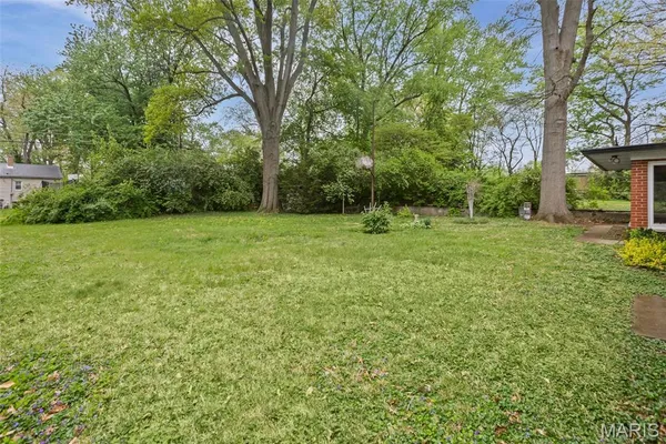 $205,000 | 9 Beth Ann Drive, Belleville, IL 62221