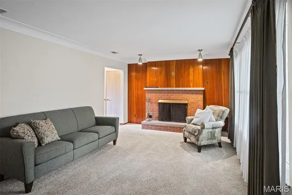 $205,000 | 9 Beth Ann Drive, Belleville, IL 62221